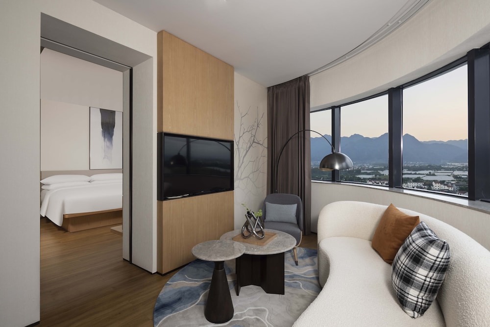 Fairfield by Marriott Pujiang 18/25