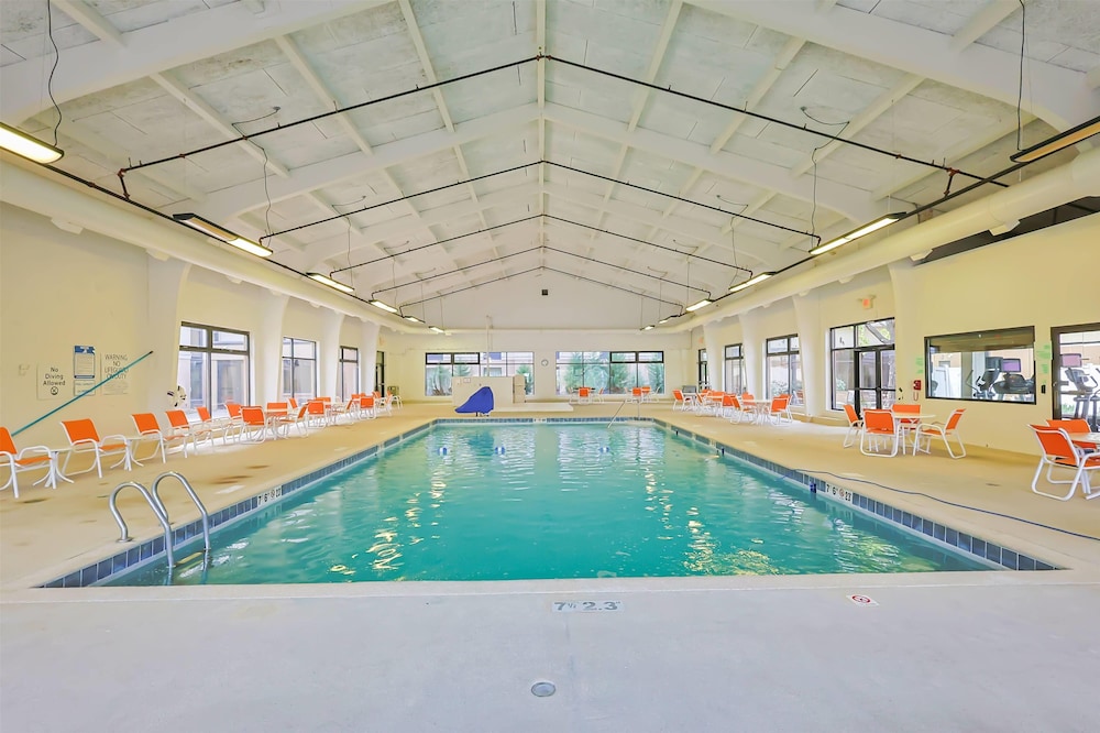 swimming pool spa