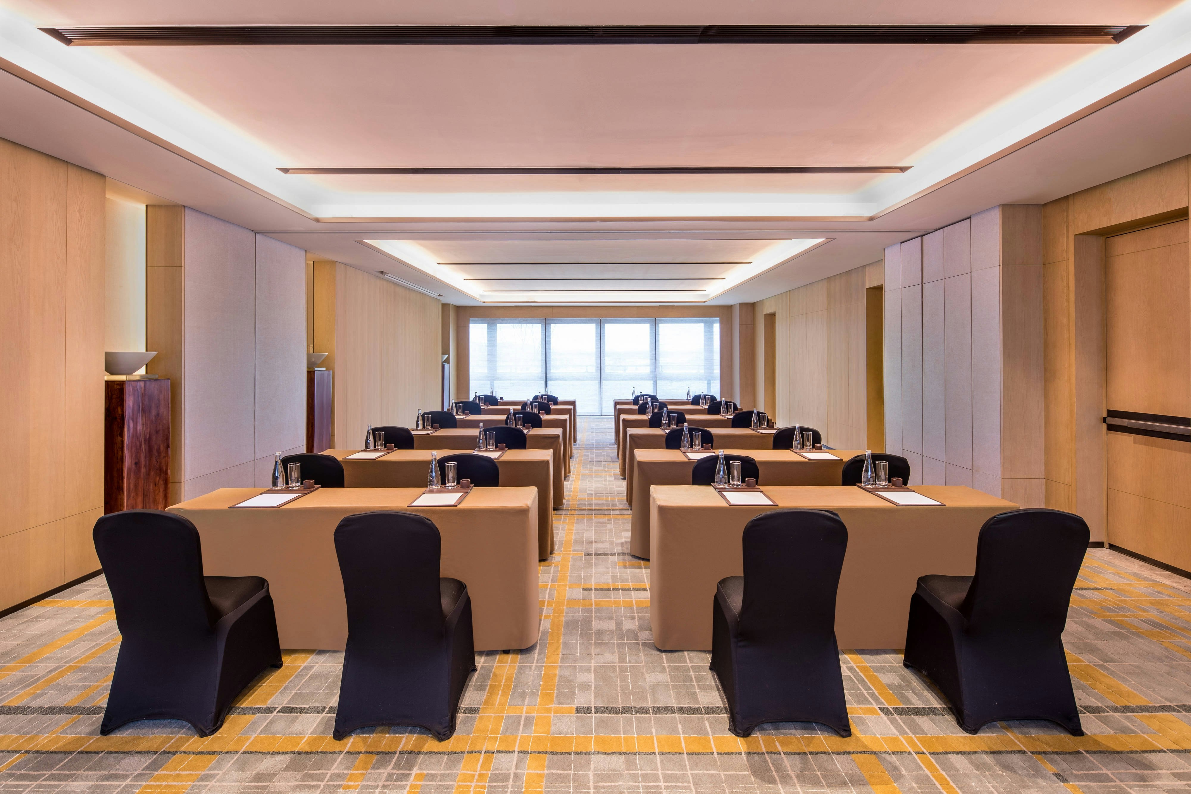 Courtyard By Marriott Shanghai Hongqiao 35/40