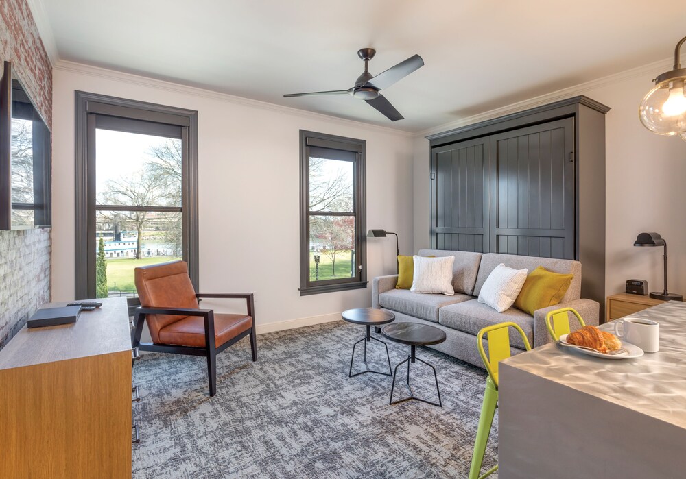 WorldMark Portland Waterfront Park 37/74