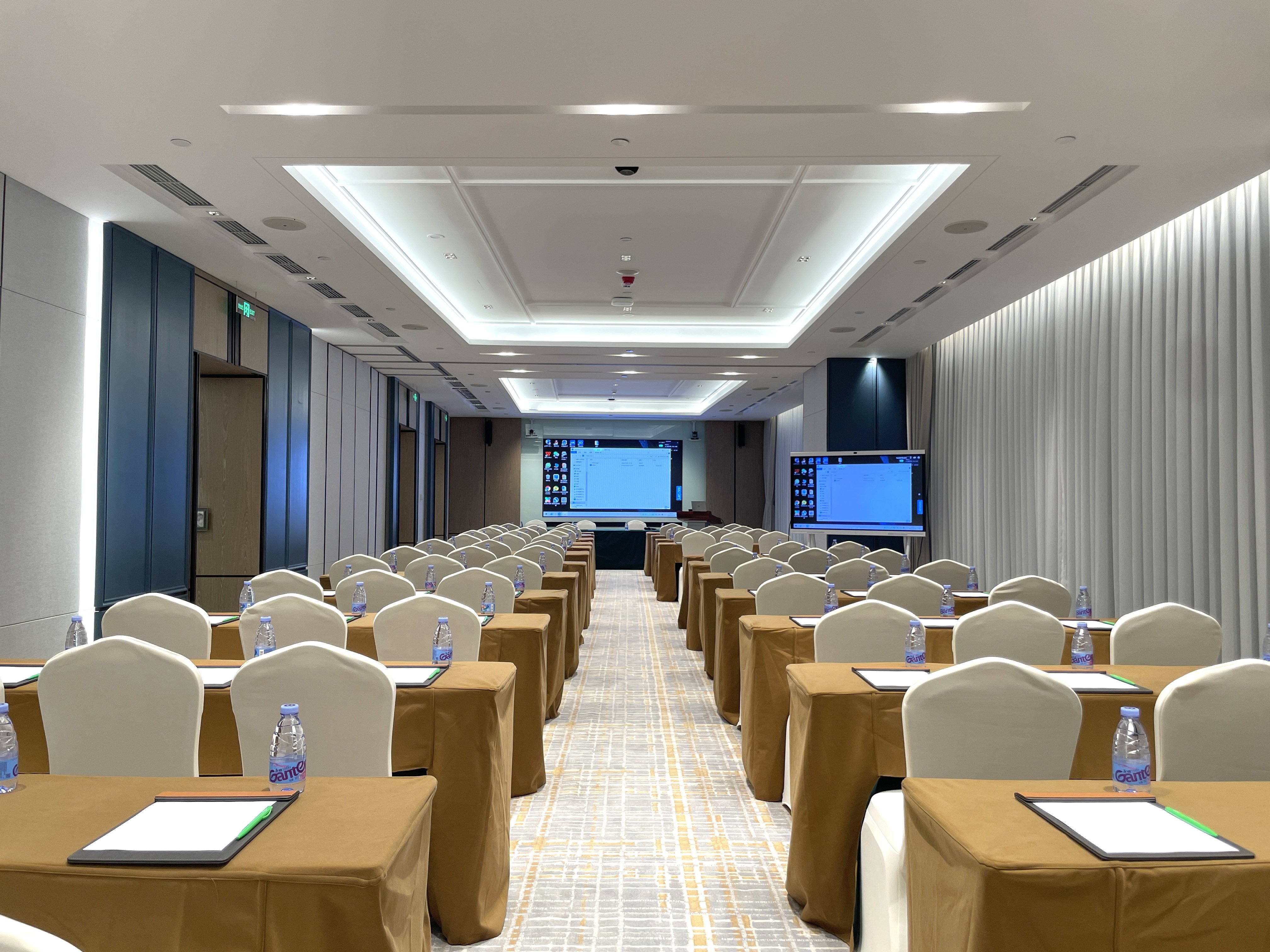 Holiday Inn Zhuhai City Center 41/50