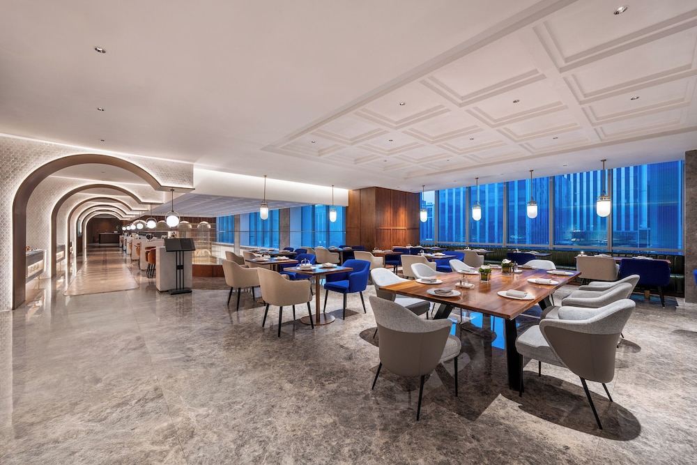 Novotel Shanghai Baoshan Jiusi 33/46