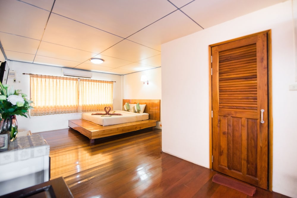 Pongphen Guesthouse 8/72