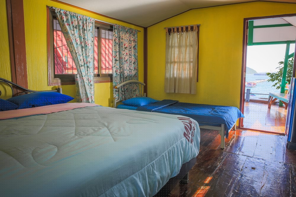 Rimtalay Resort Koh-Sichang 20/70