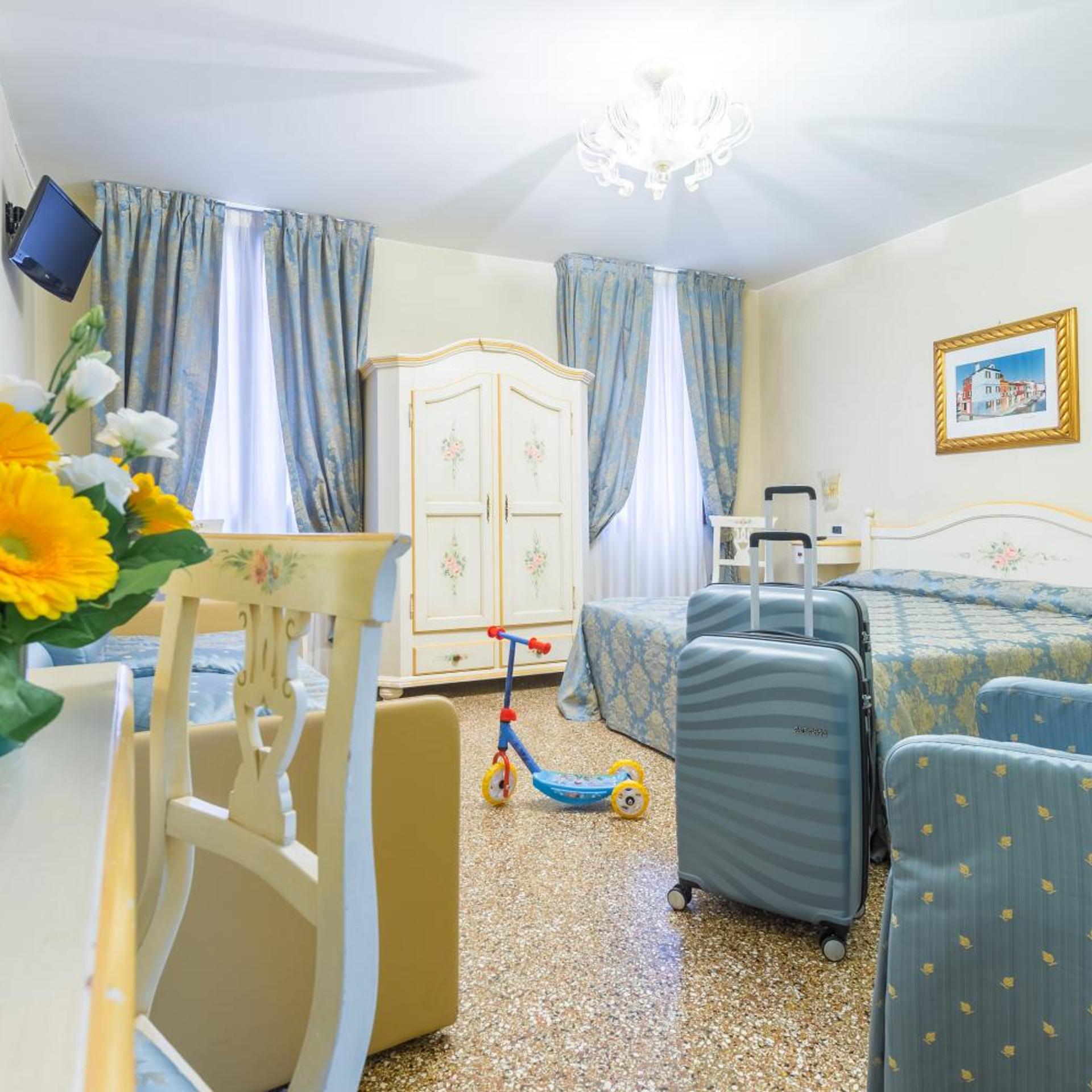 Hotel Mercurio 36/56