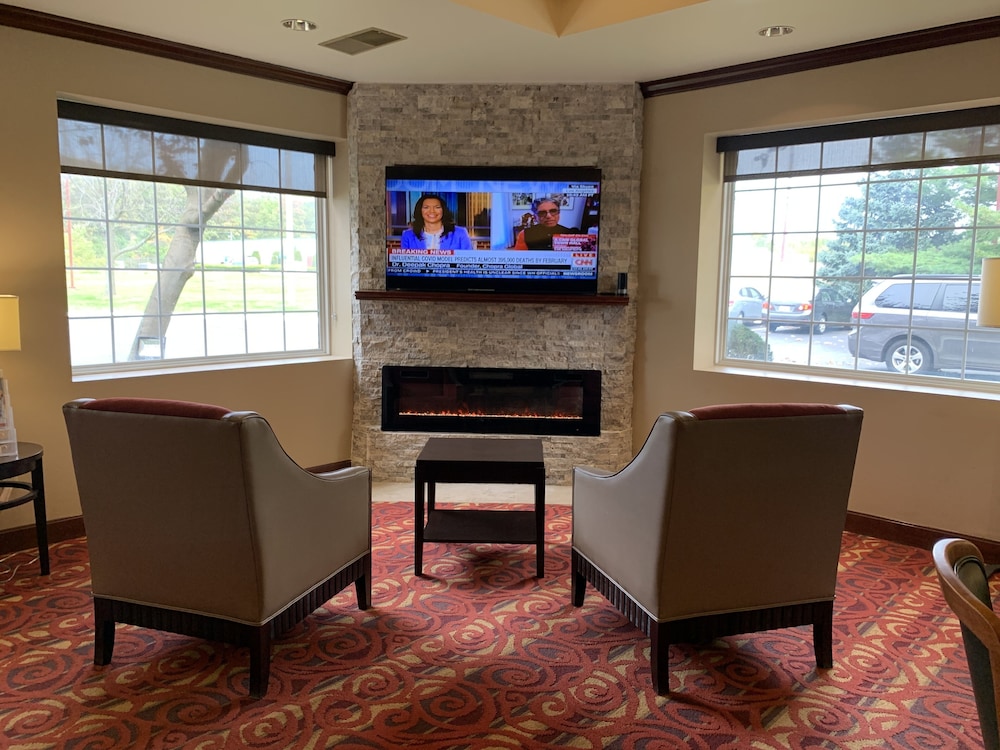 Days Inn by Wyndham Austintown 27/41