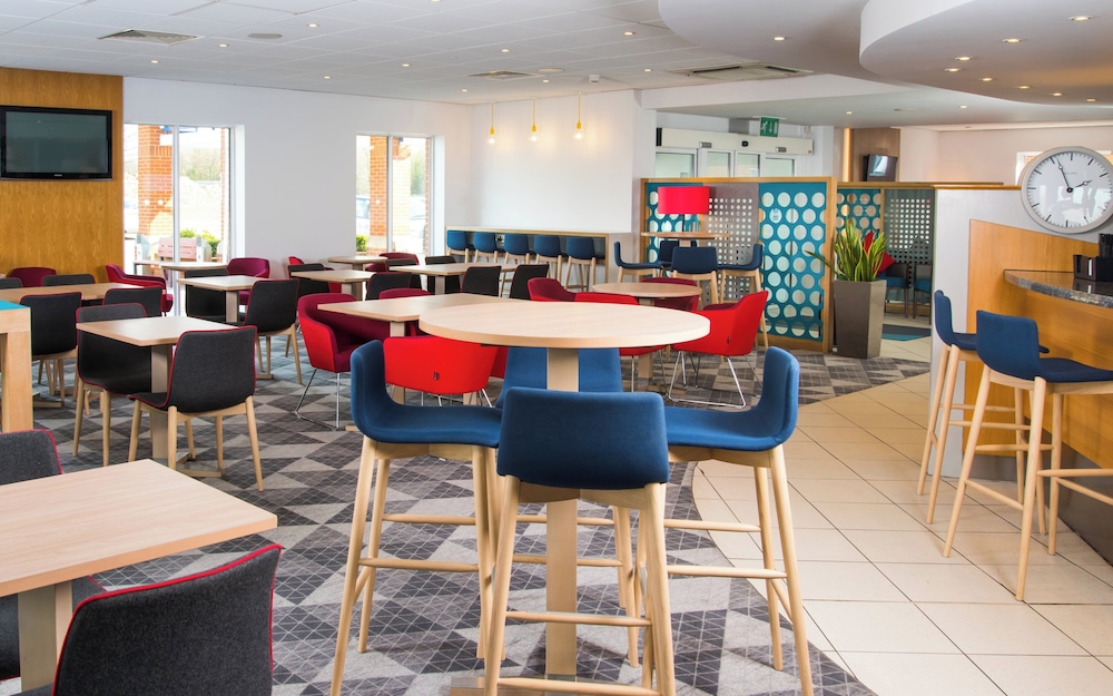 Holiday Inn Express Southampton West 52/64