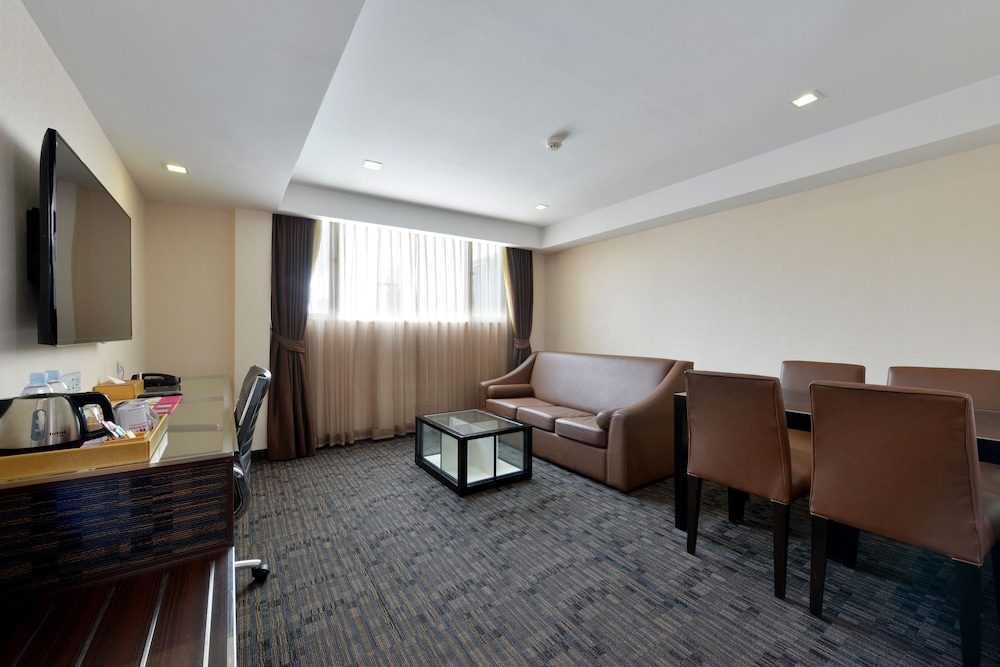 Hotel Royal Bangkok 42/67