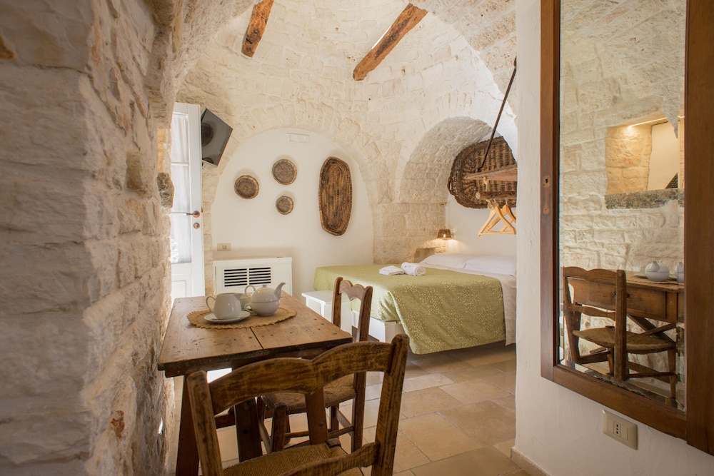 Trulli Holiday Albergo Diffuso 11/64