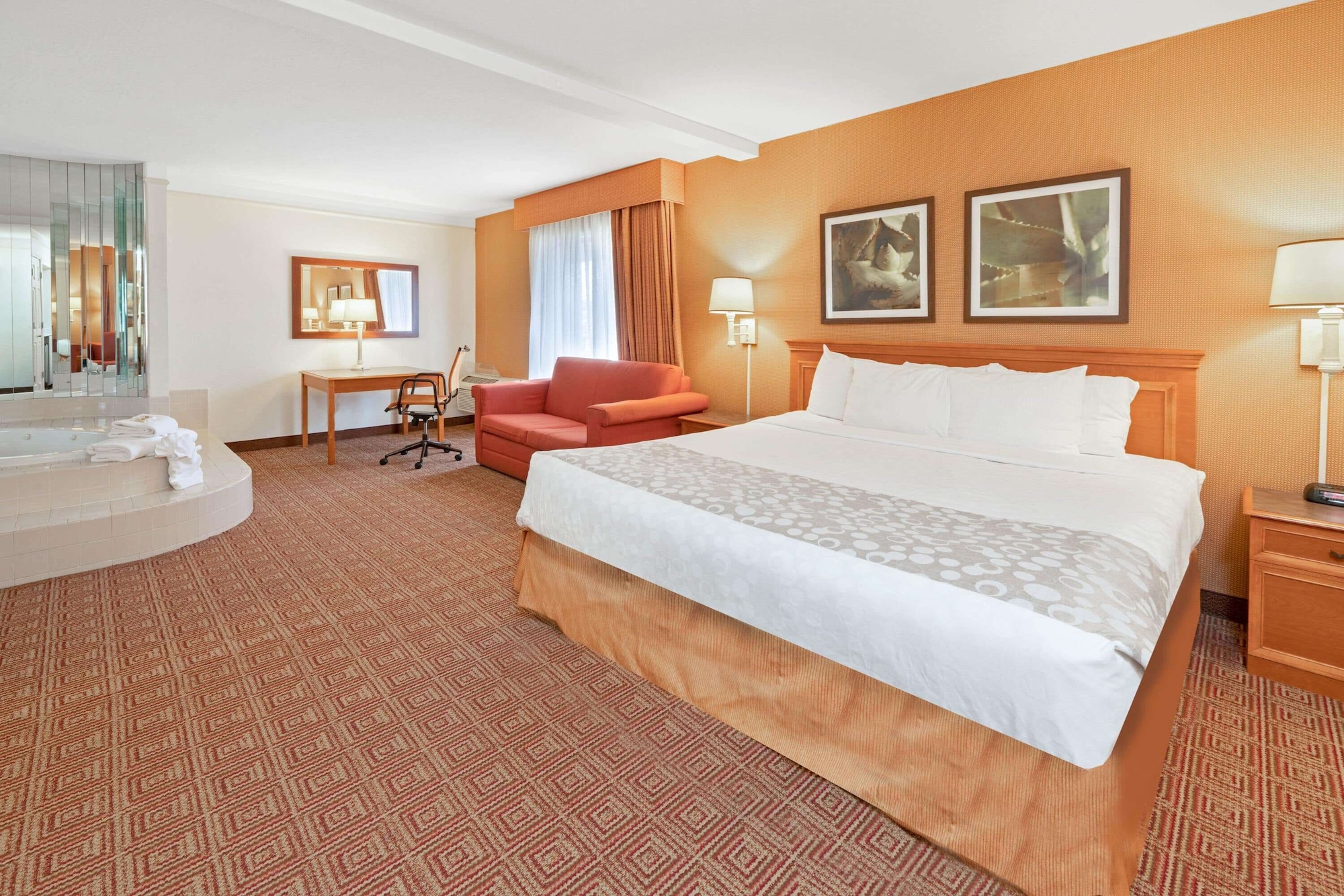 غرفة بسرير كينج لذوي الإعاقة، La Quinta Inn And Suites By Wyndham Salt Lake City Layton 2/4