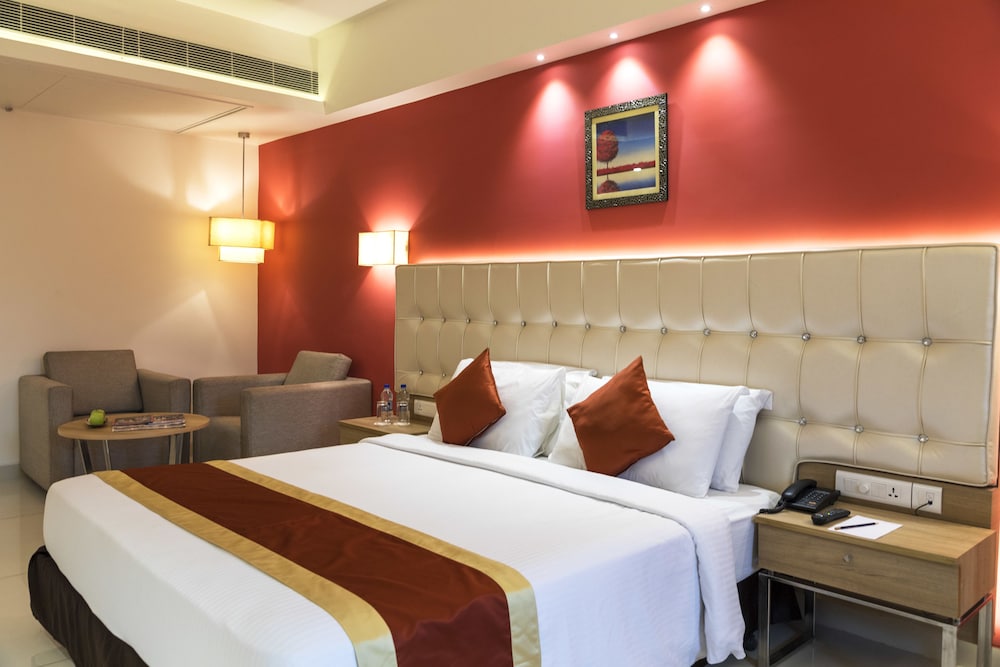 Hotel City Central 8/18
