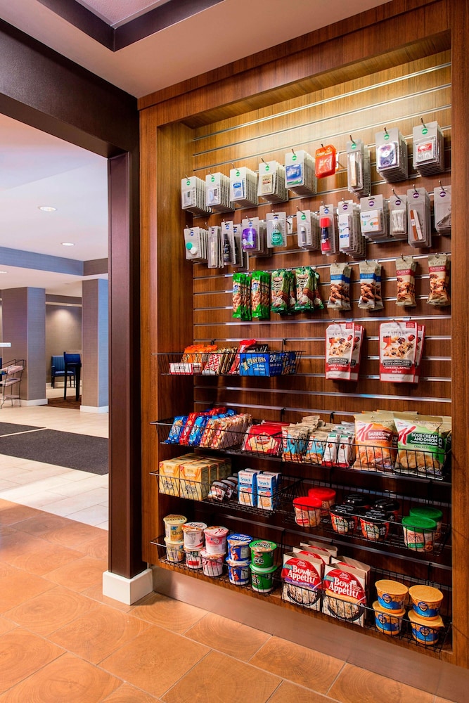 Courtyard Marriott Binghamton 27/39