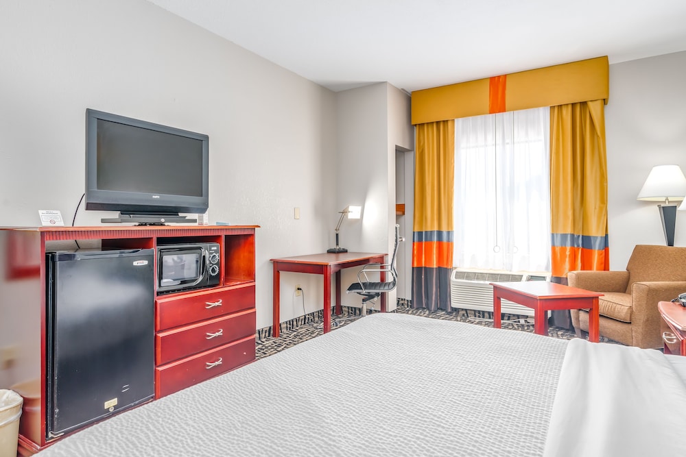 Days Inn & Suites by Wyndham Prattville-Montgomery 16/39