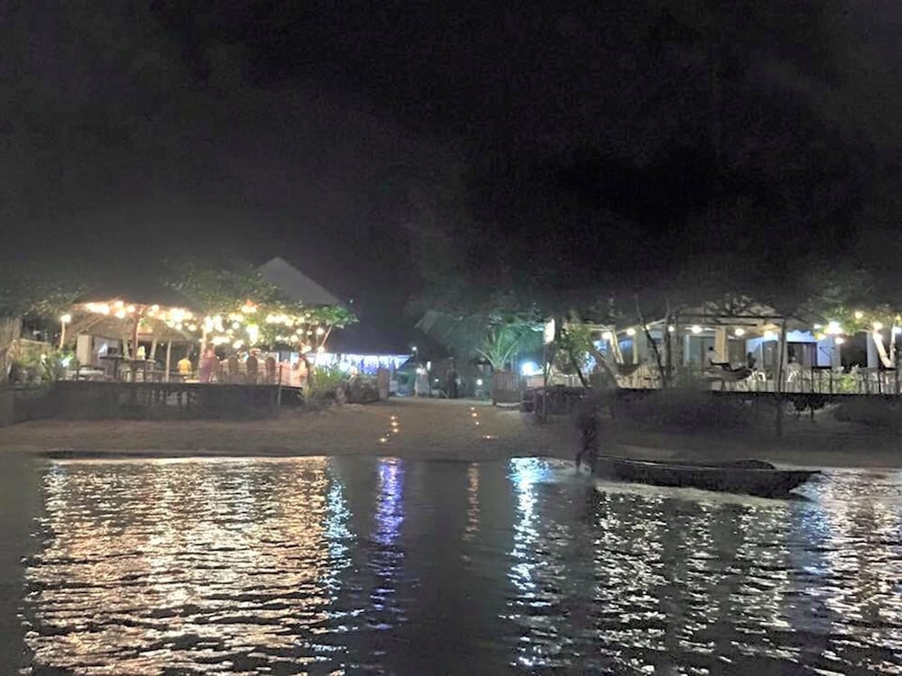 Stunning Republic Beach Resort 44/58