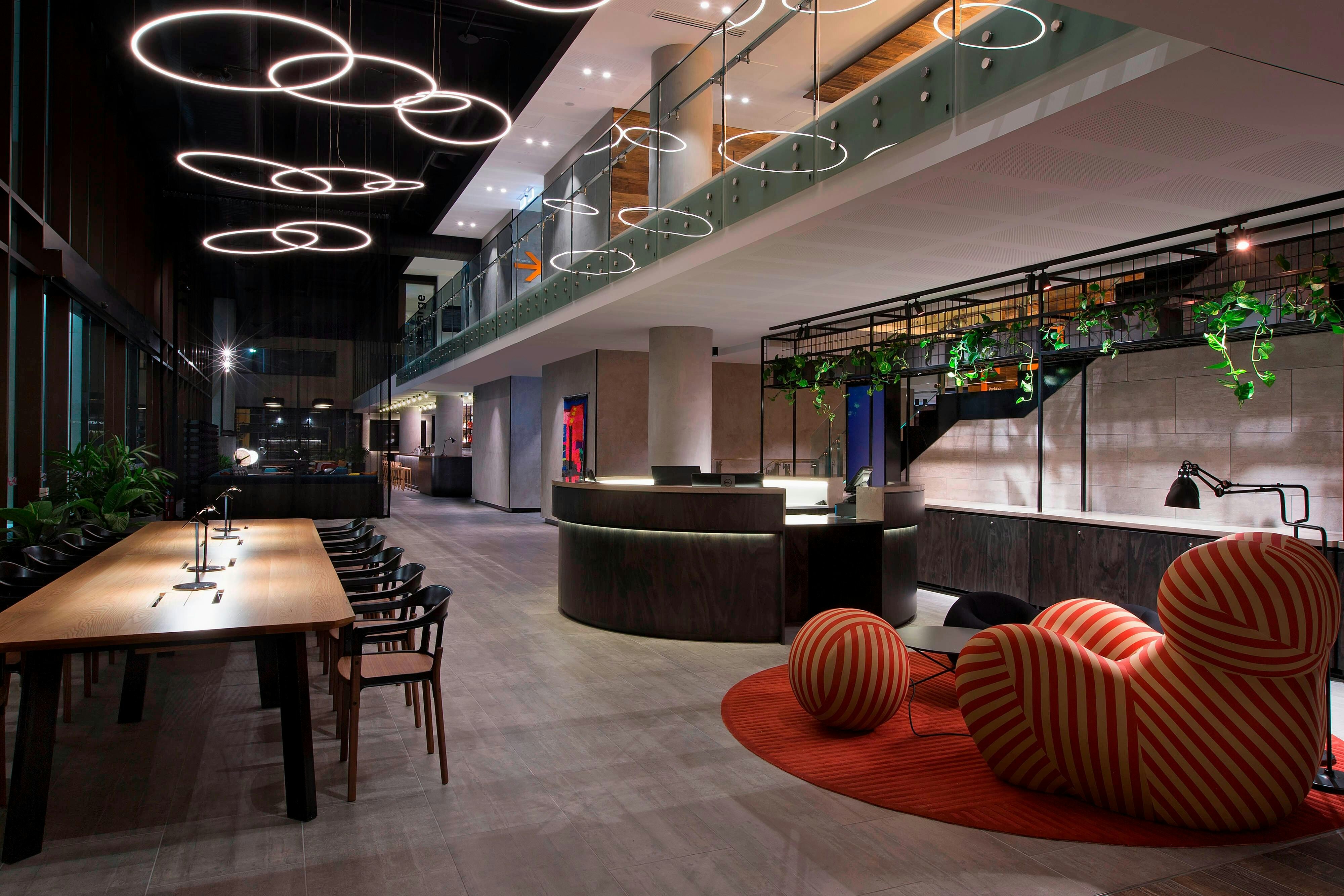 Aloft Perth 11/32