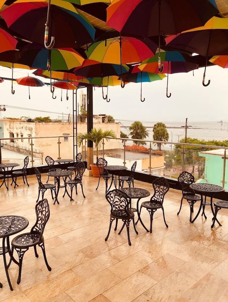 RIG HOTEL BOUTIQUE PUERTO MALECON 62/75