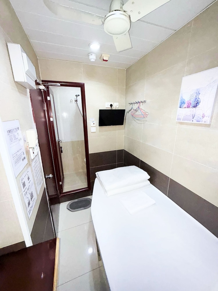DELUXE, SINGLE, SINGLE BED