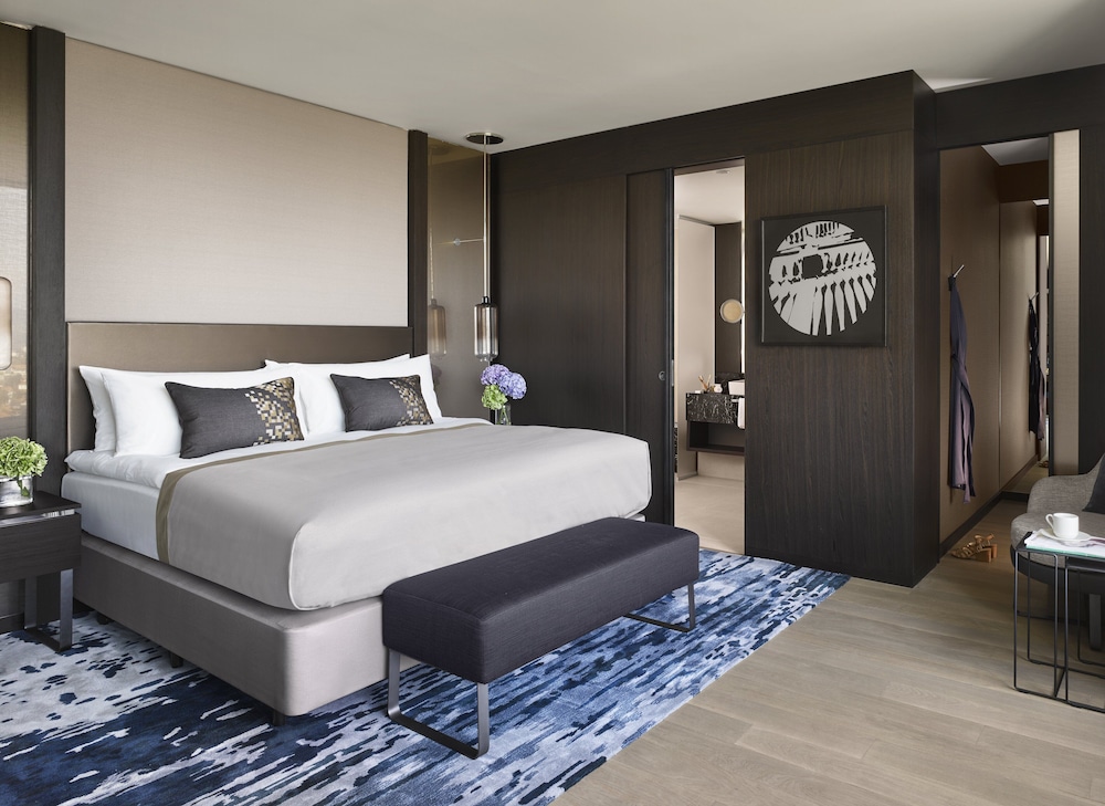 INTERCONTINENTAL LJUBLJANA 20/76