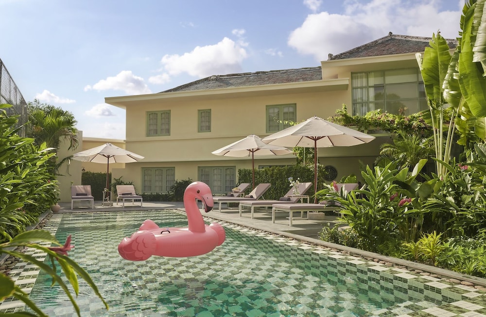 President Maison Signature by M Village, a brand of Modern Village Lifestyle 50/61