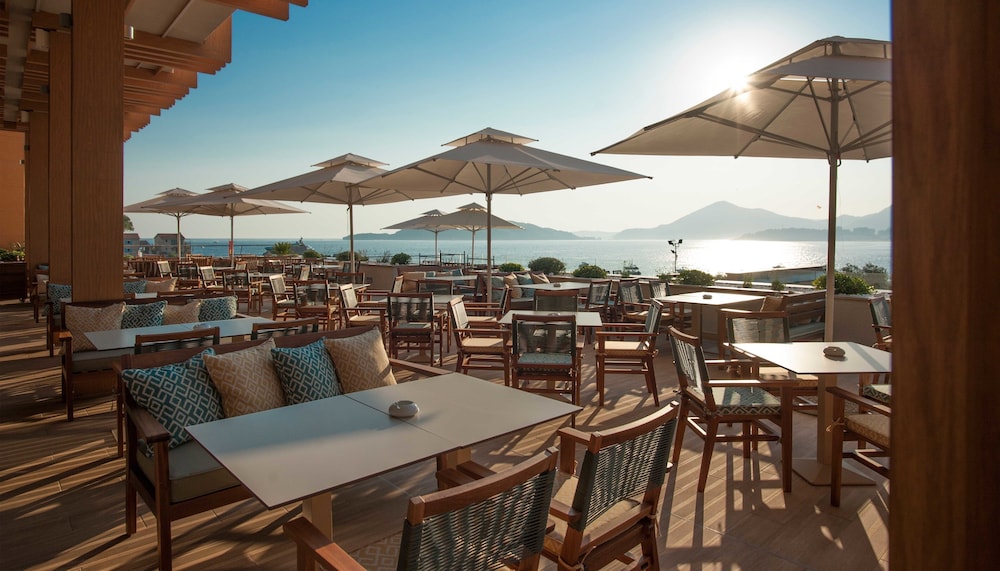 Maestral Resort & Casino 32/50