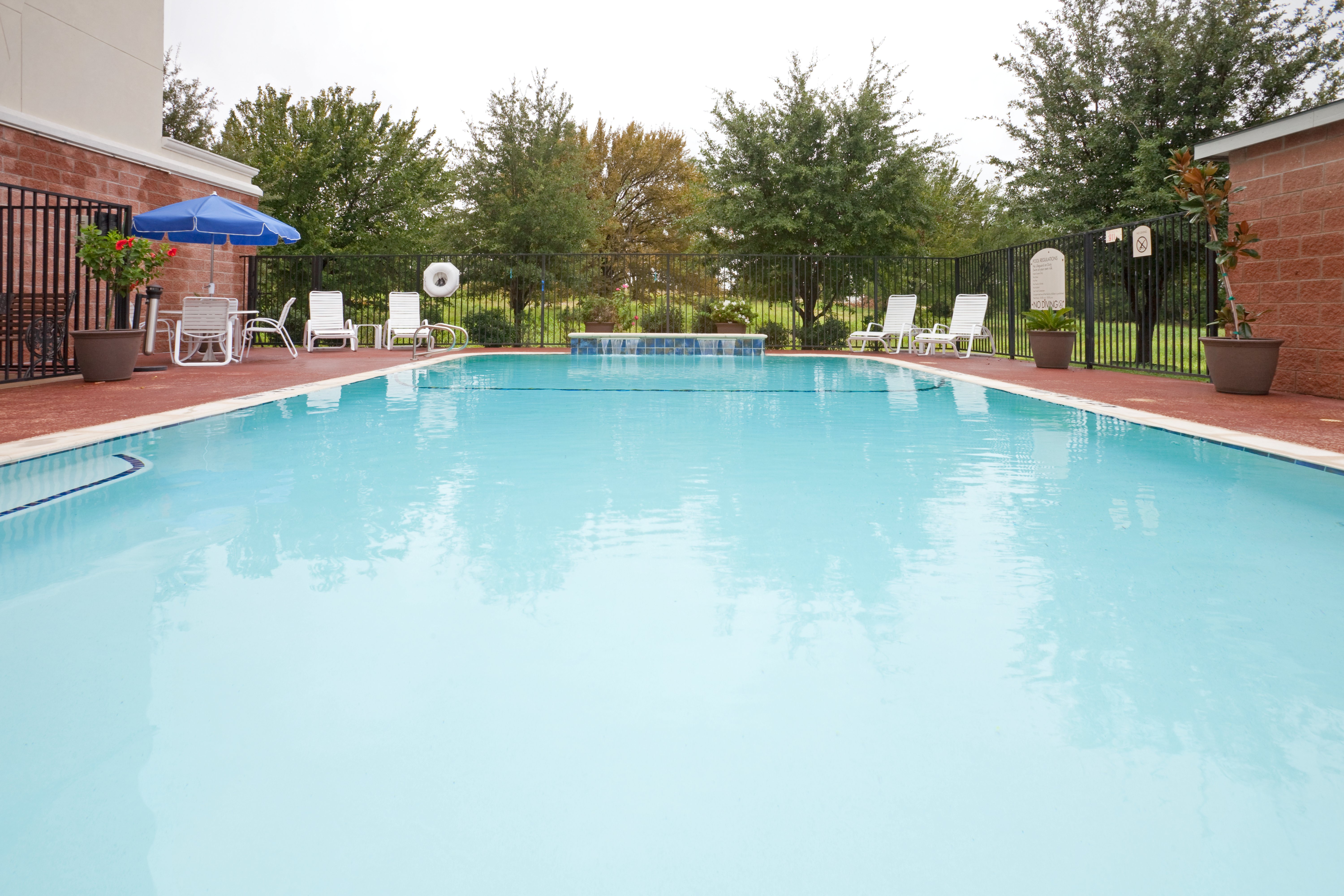 Holiday Inn Express Hotel And Suites Decatur 4/57