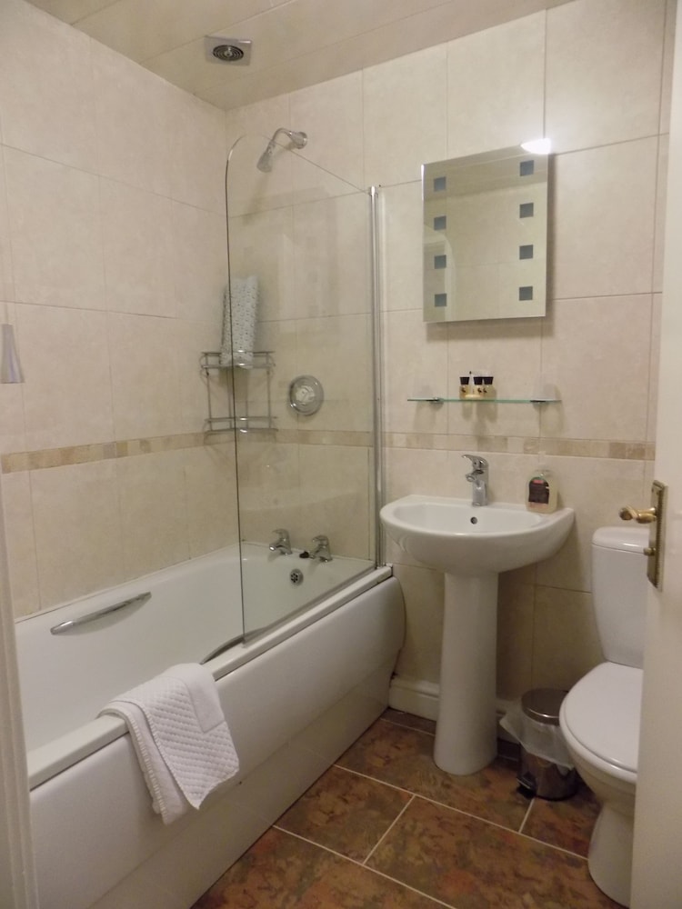 The Cottage Inn Hotel 13/13