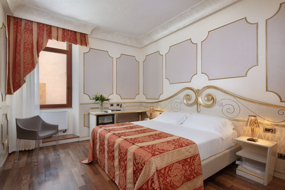 Hotel Colomba D Oro 23/79