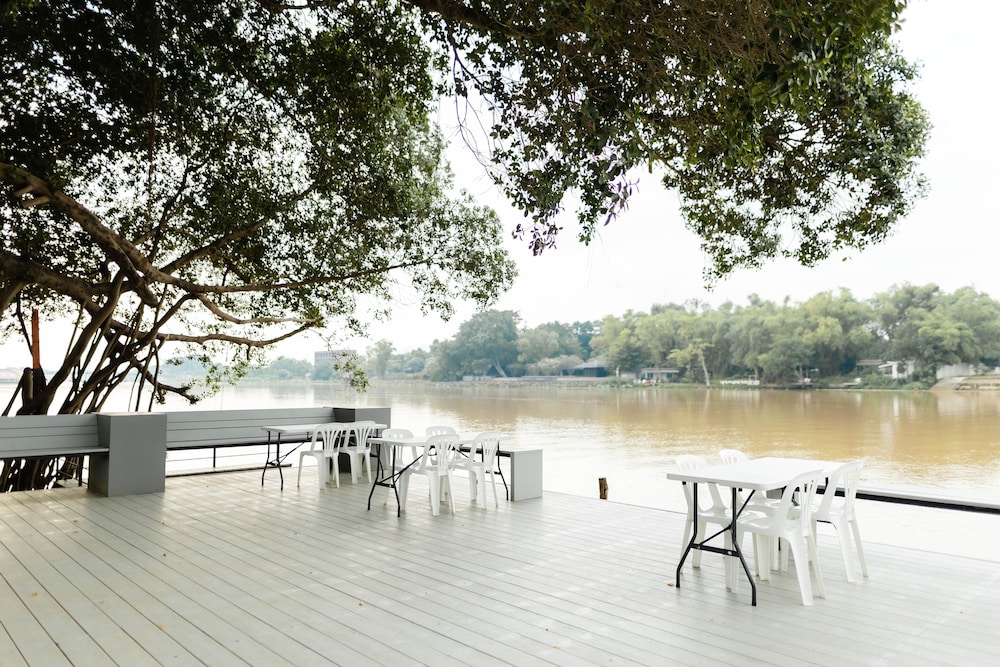 The Zeit River Kwai Resort Kanchanburi 14/57