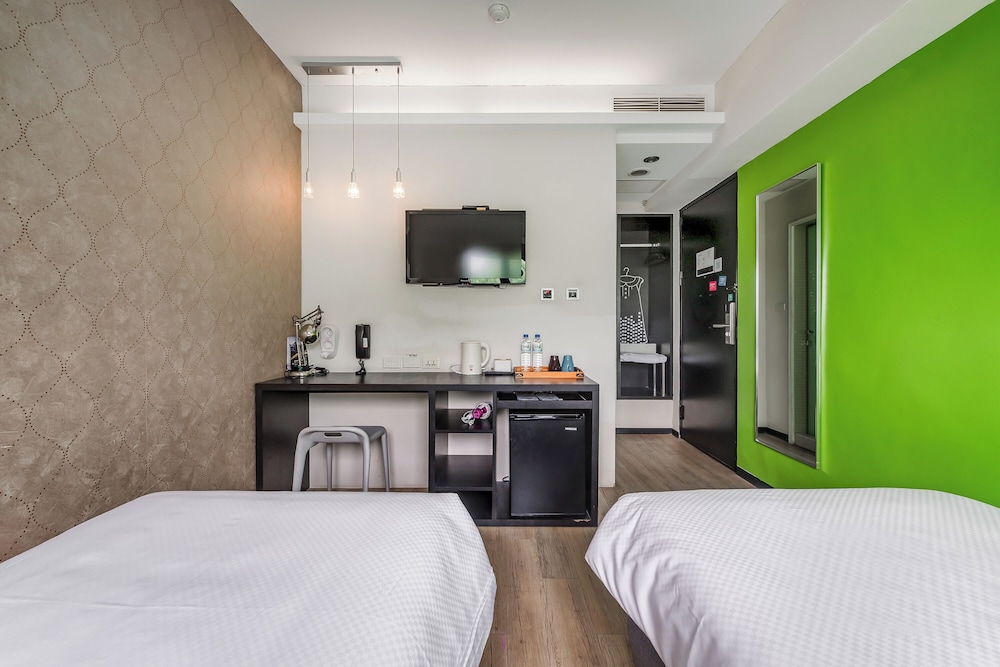 STANDARD, TWIN BEDS