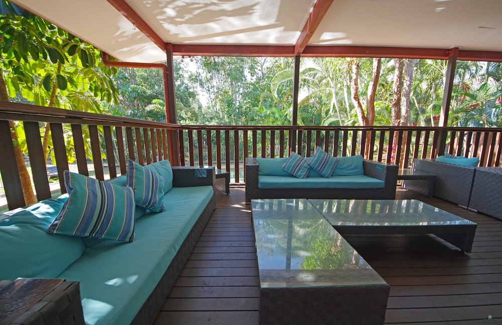 CAPE YORK PENINSULA LODGE 18/25
