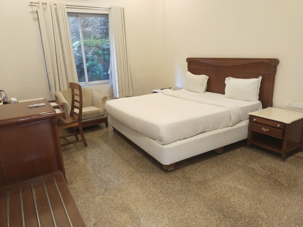 Times Kumbhalgarh Fort Resort-Pure Veg 13/45