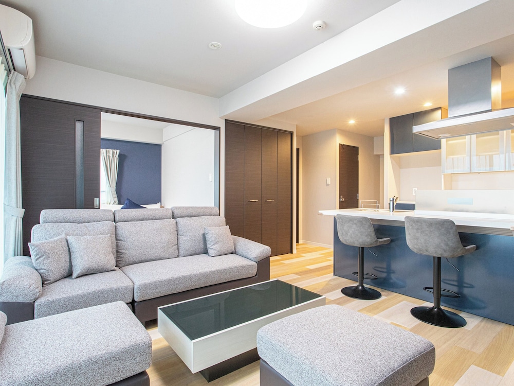 Dream Inn Hakata 35/50