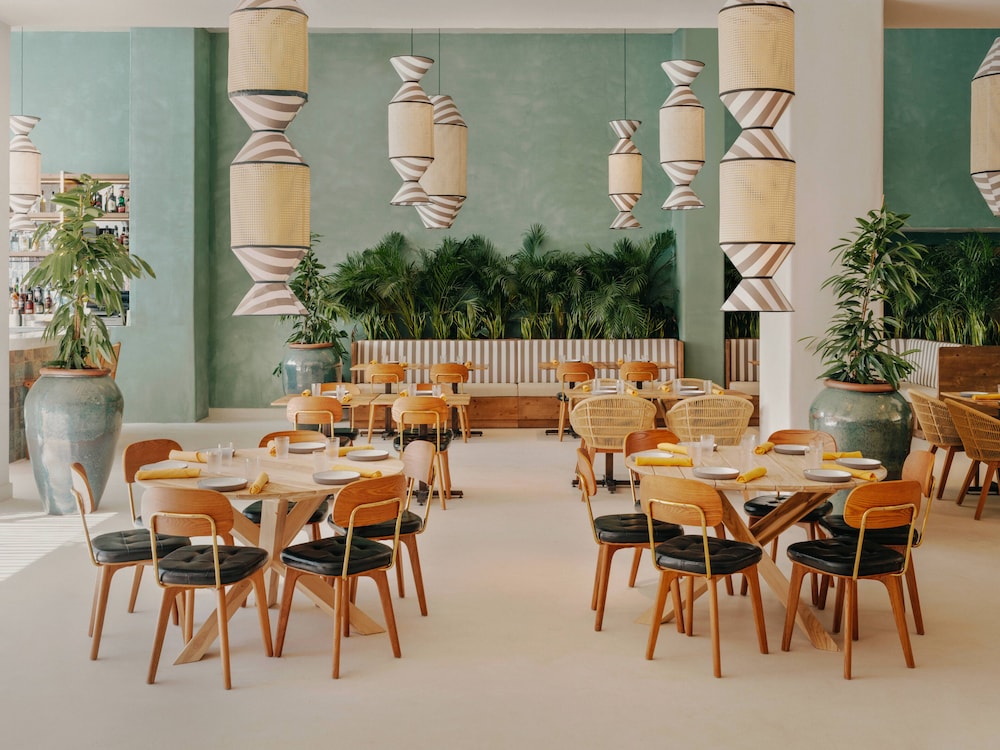 Mondrian Ibiza 58/73