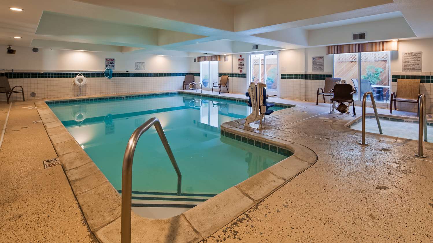 Airport Inn and Suites 9/28
