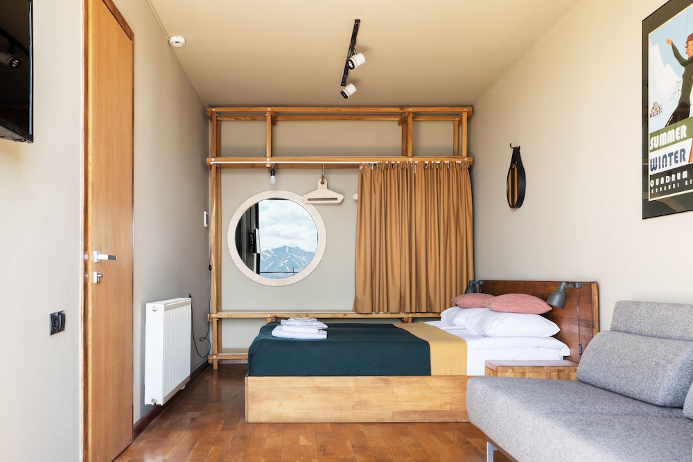 Quadrum Ski & Yoga Resort 45/68