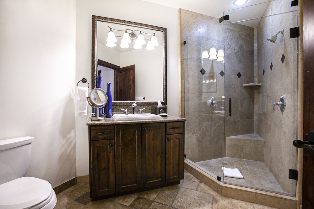 Hyatt at the Canyons by Park City Vacations 83/85