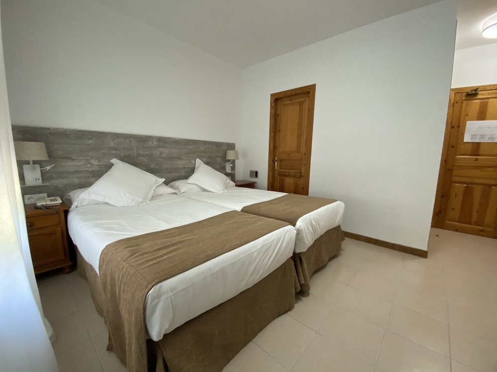 Hotel Pena 10/50