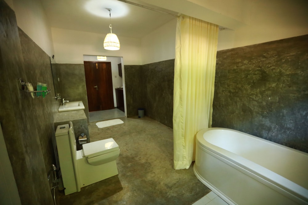 Pinthaliya Resort & Spa 49/50