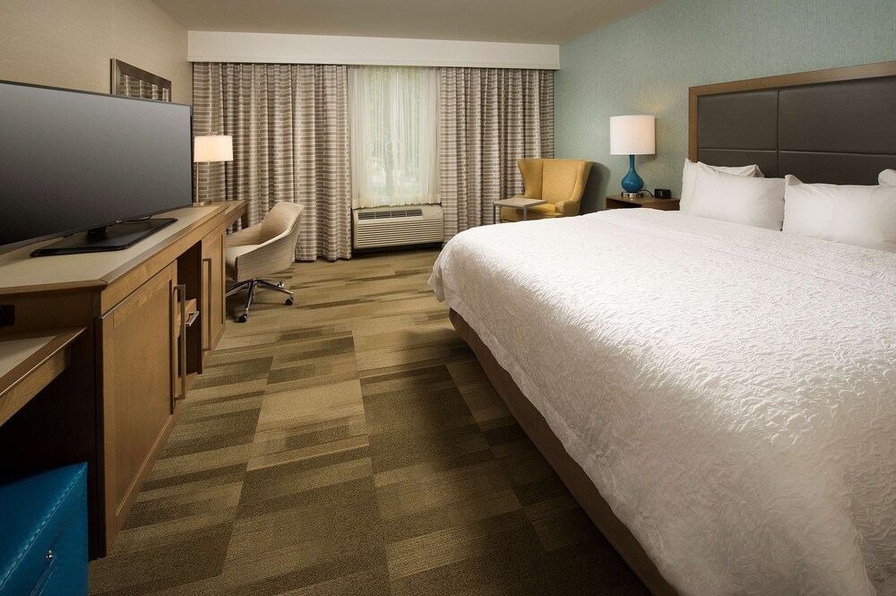 Hampton Inn & Suites Syracuse/Carrier Circle 15/47
