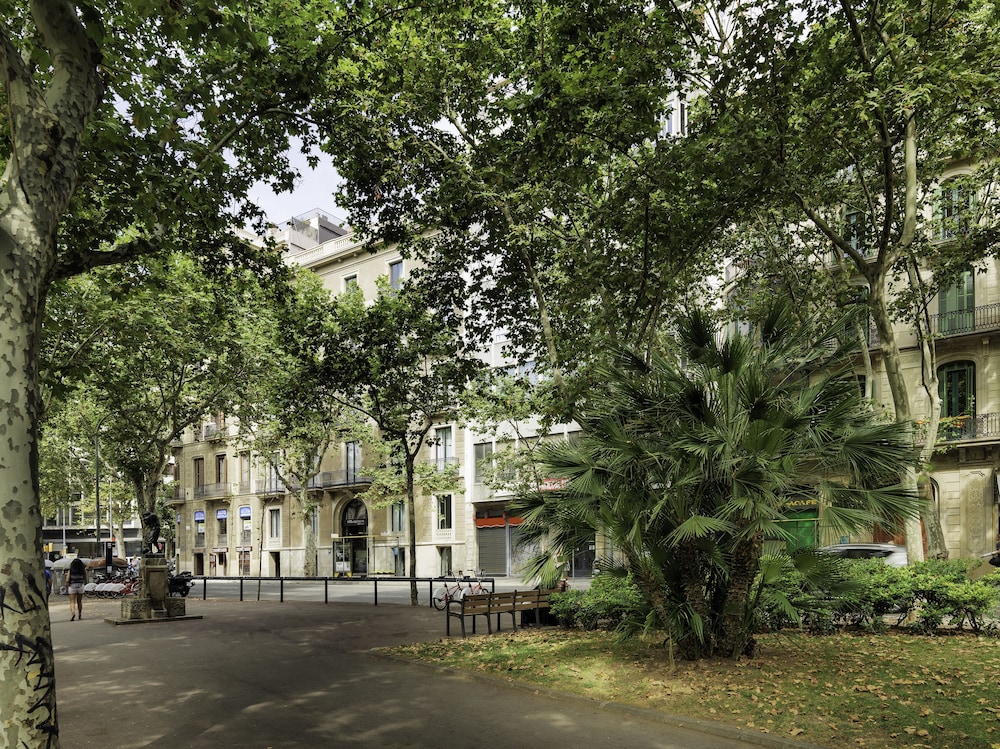 H10 Urquinaona Plaza Hotel 68/72