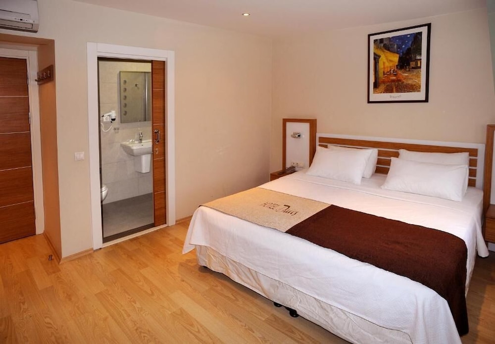 Hotel Davos 7/24