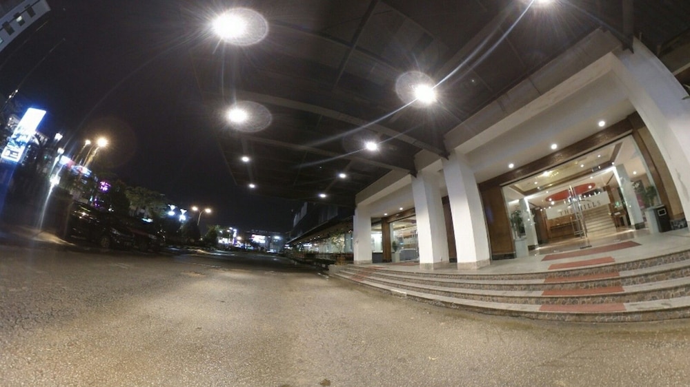 The Hills Batam 7/65