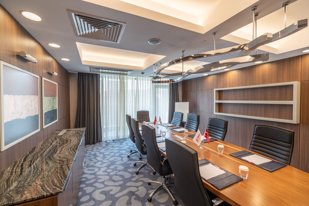 Doubletree By Hilton Eskisehir Turkey 43/51