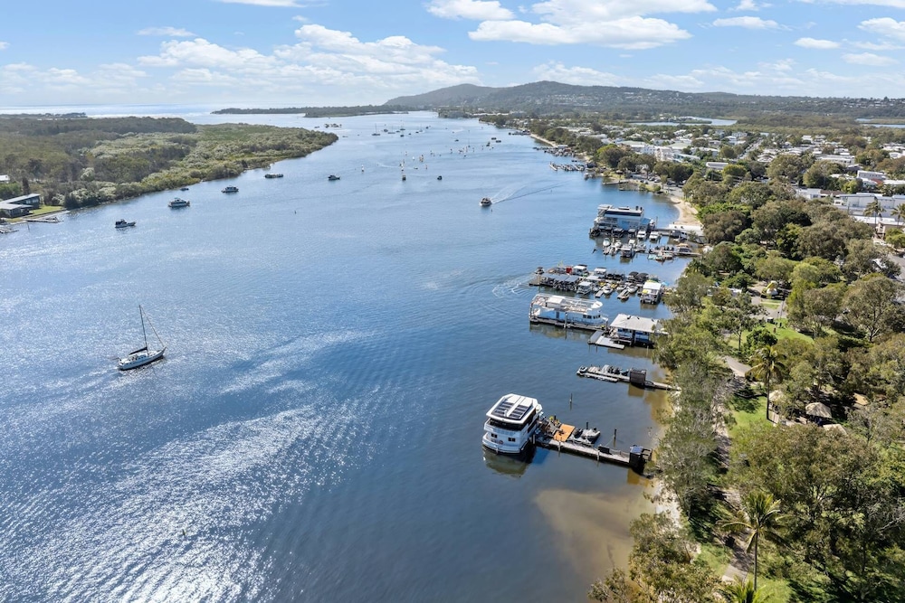 Noosavillage River Resort 46/50