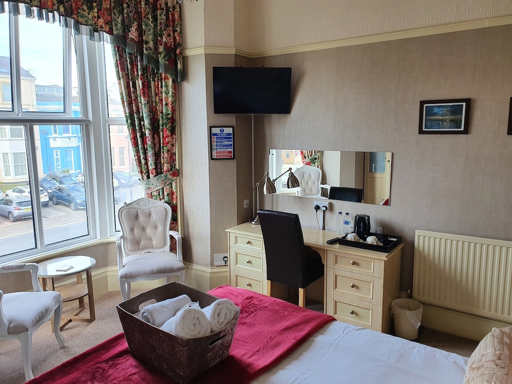 The Braemar Hotel 29/50