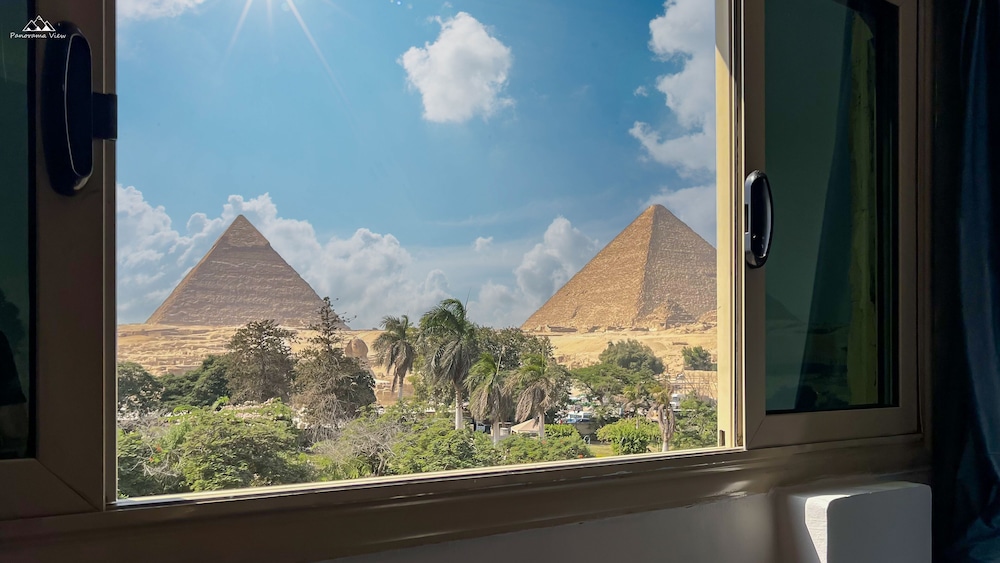 Panorama Pyramids Inn 45/50