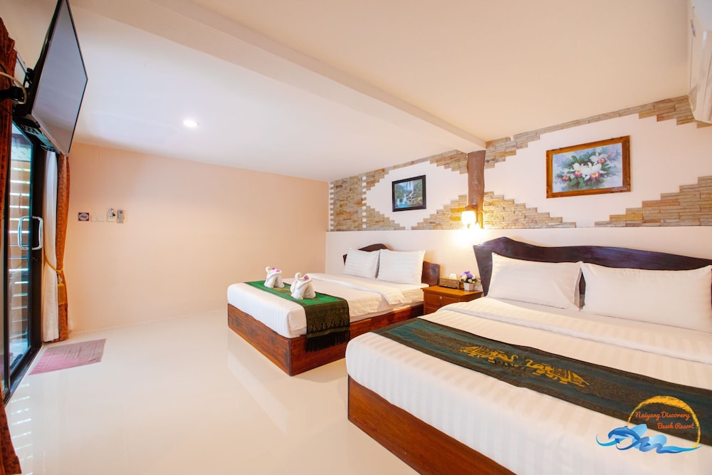 Naiyang Discovery Beach Resort 15/50