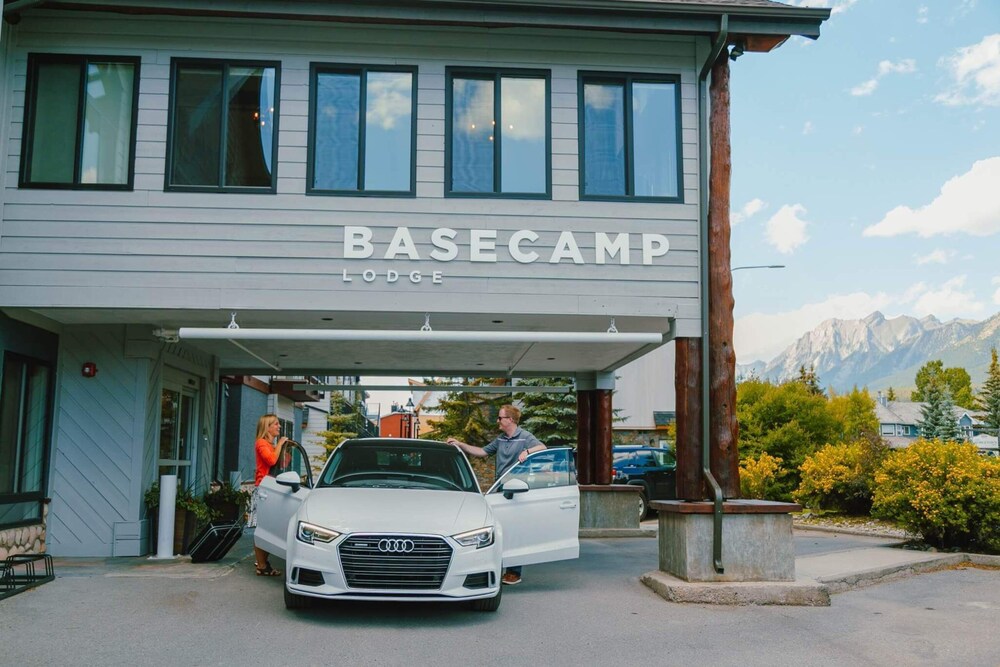 Basecamp Lodge Canmore 57/63