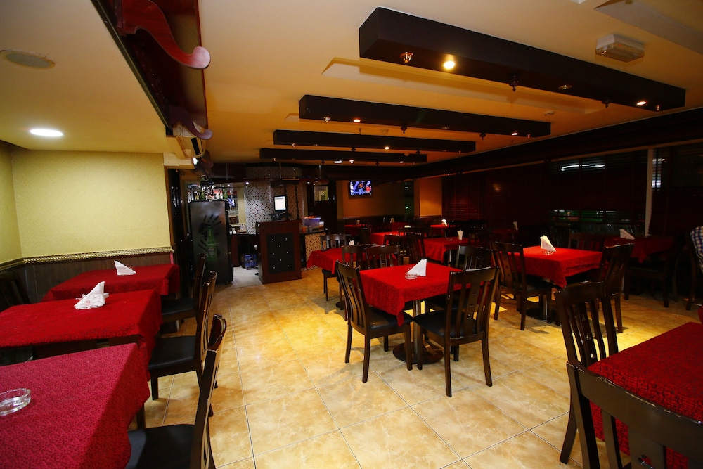 restaurant-cafeteria