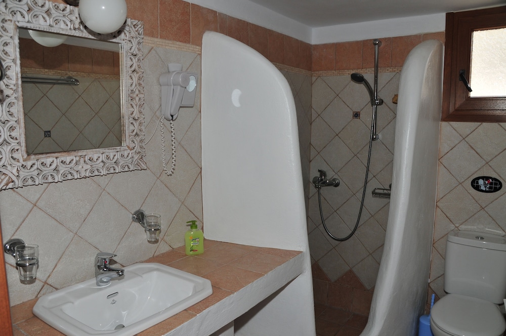 PANTELI BEACH STUDIOS APARTMENTS 18/50